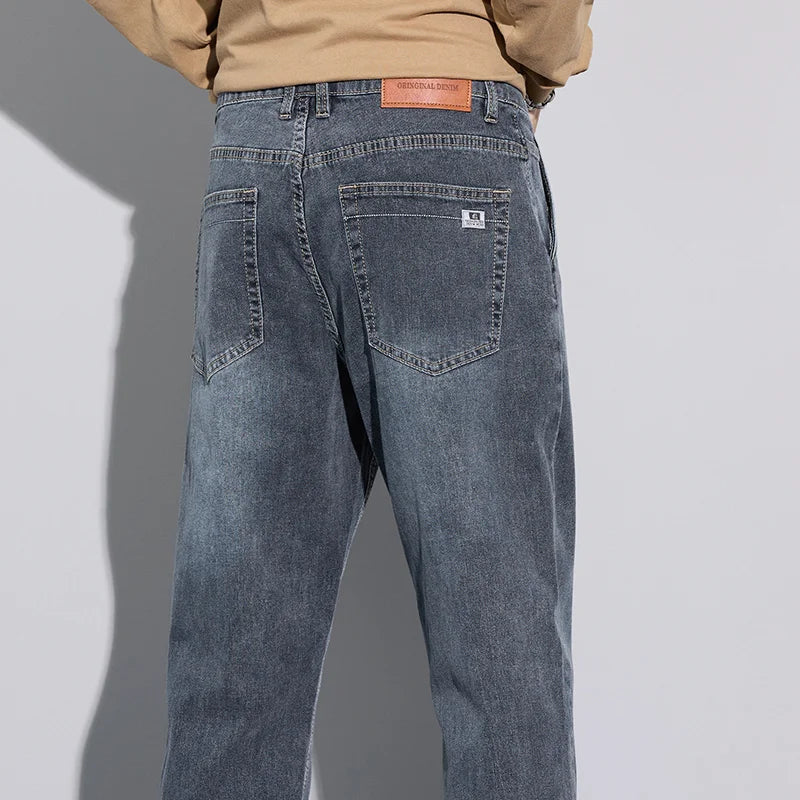 Men's Loose-Fit Straight-Leg Jeans